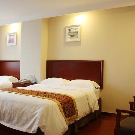 Greentree Alliance Guangxi Hezhou Babu District Lingfeng Square Hotel מראה חיצוני תמונה