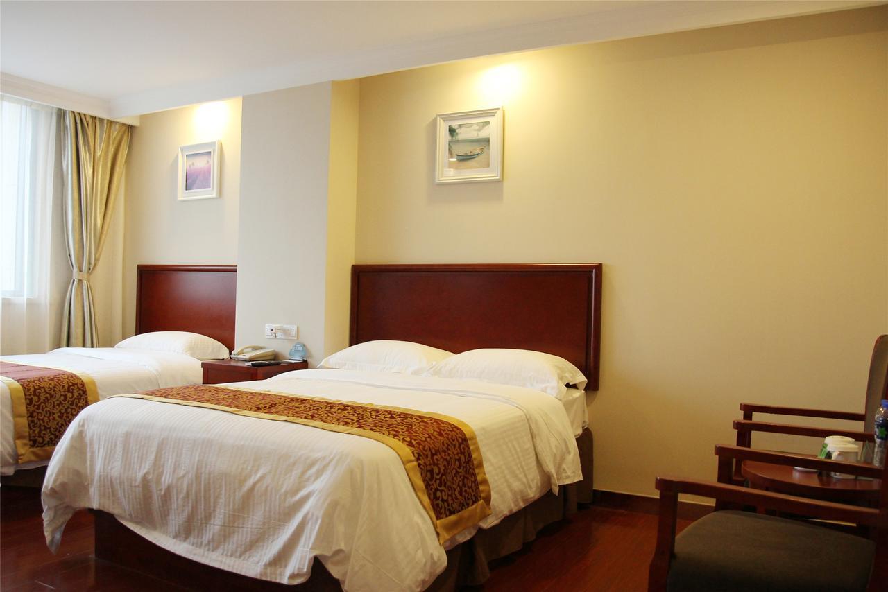 Greentree Alliance Guangxi Hezhou Babu District Lingfeng Square Hotel מראה חיצוני תמונה