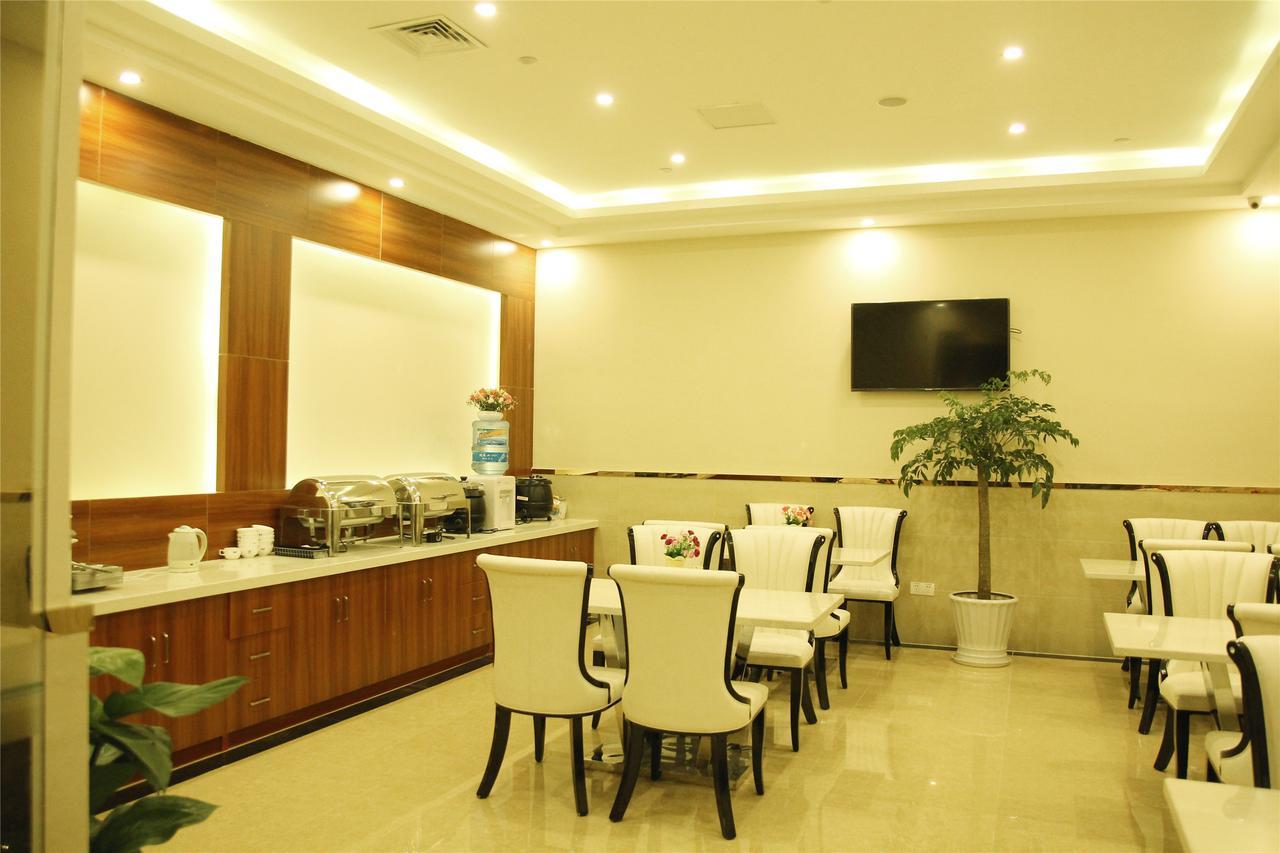 Greentree Alliance Guangxi Hezhou Babu District Lingfeng Square Hotel מראה חיצוני תמונה