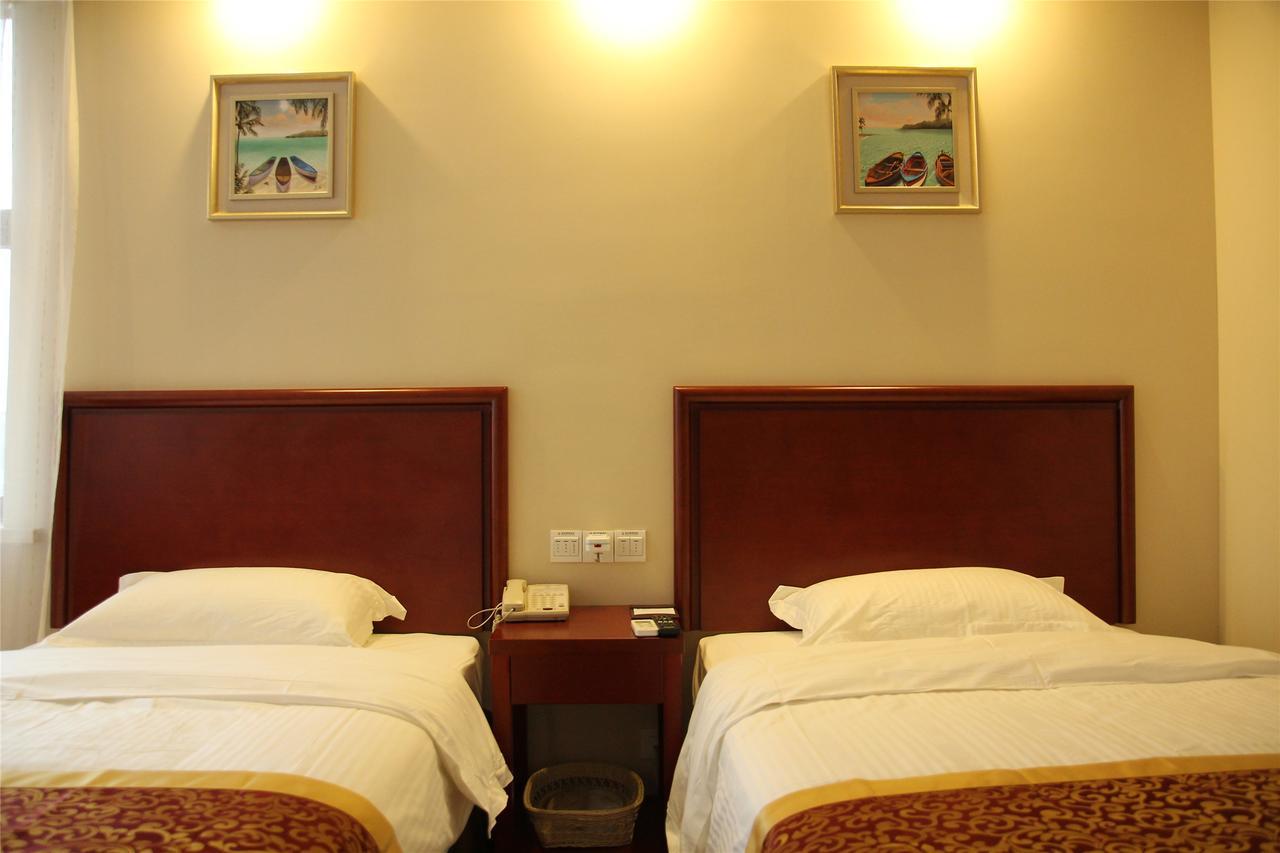 Greentree Alliance Guangxi Hezhou Babu District Lingfeng Square Hotel מראה חיצוני תמונה