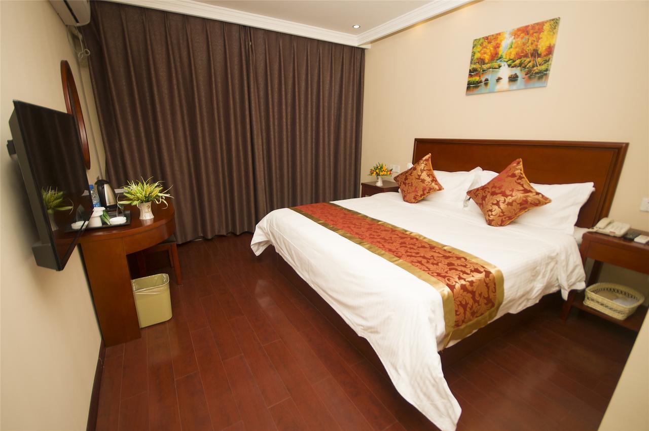 Greentree Alliance Guangxi Hezhou Babu District Lingfeng Square Hotel מראה חיצוני תמונה